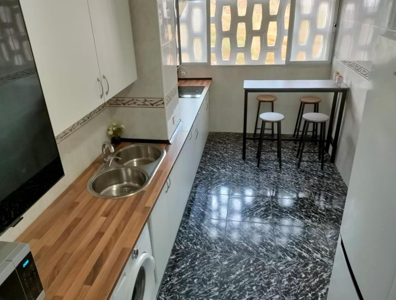 El Piso Espacioso Un Grupo De Amigos Malaga