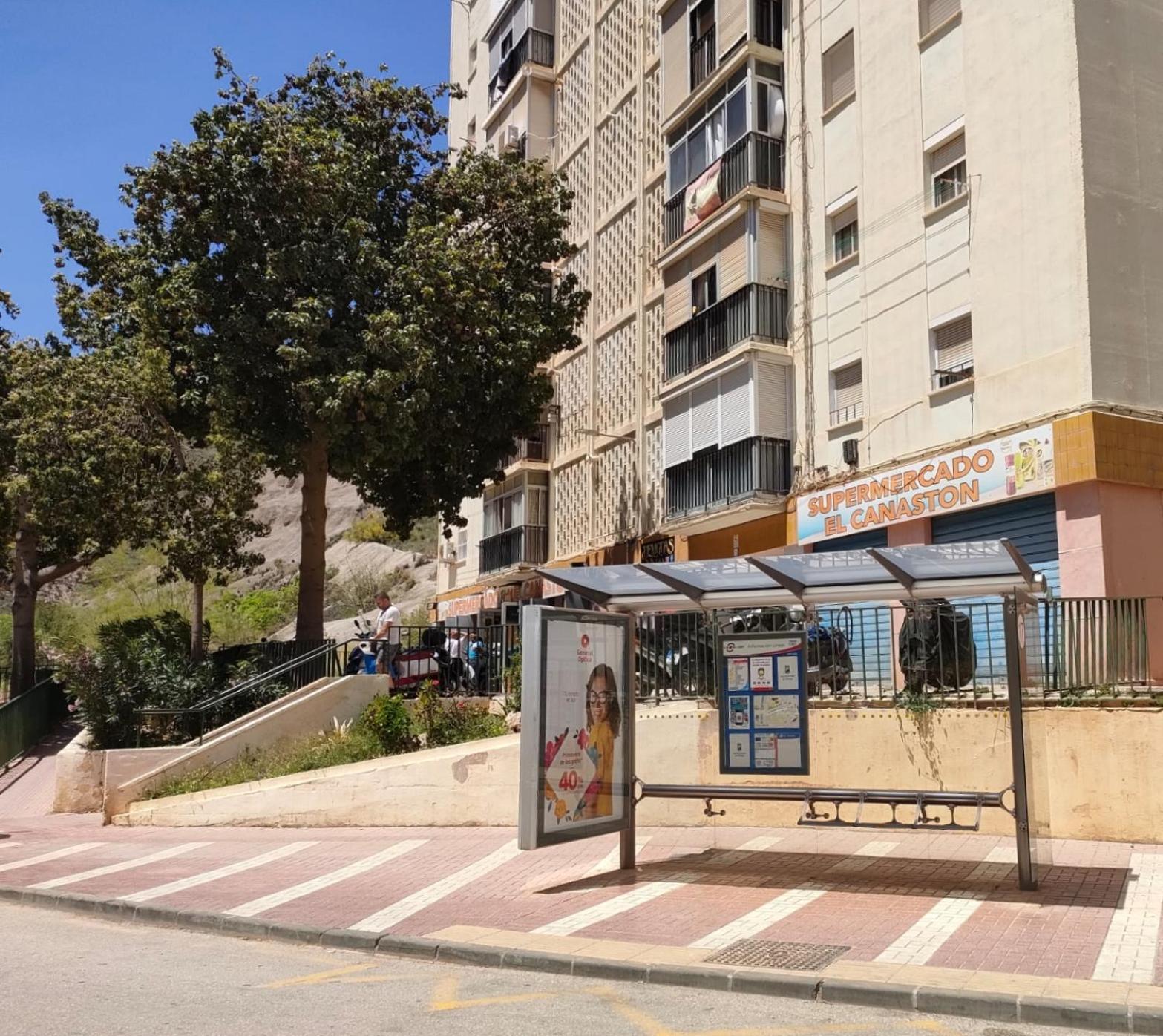 El Piso Espacioso Un Grupo De Amigos Apartment *